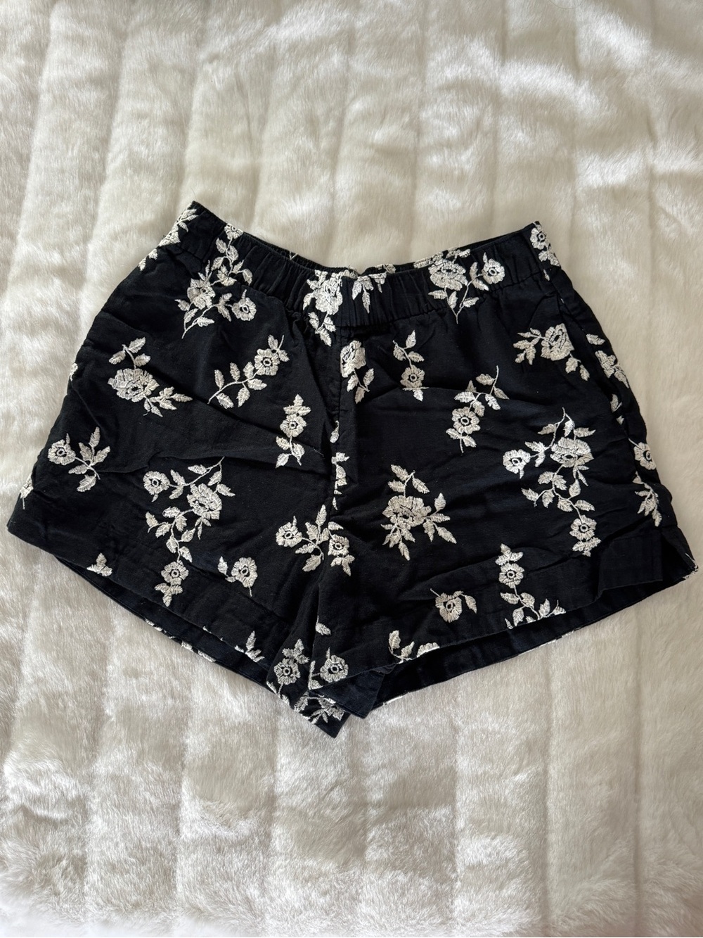 Abercrombie and Fitch Linen Blend Floral Shorts